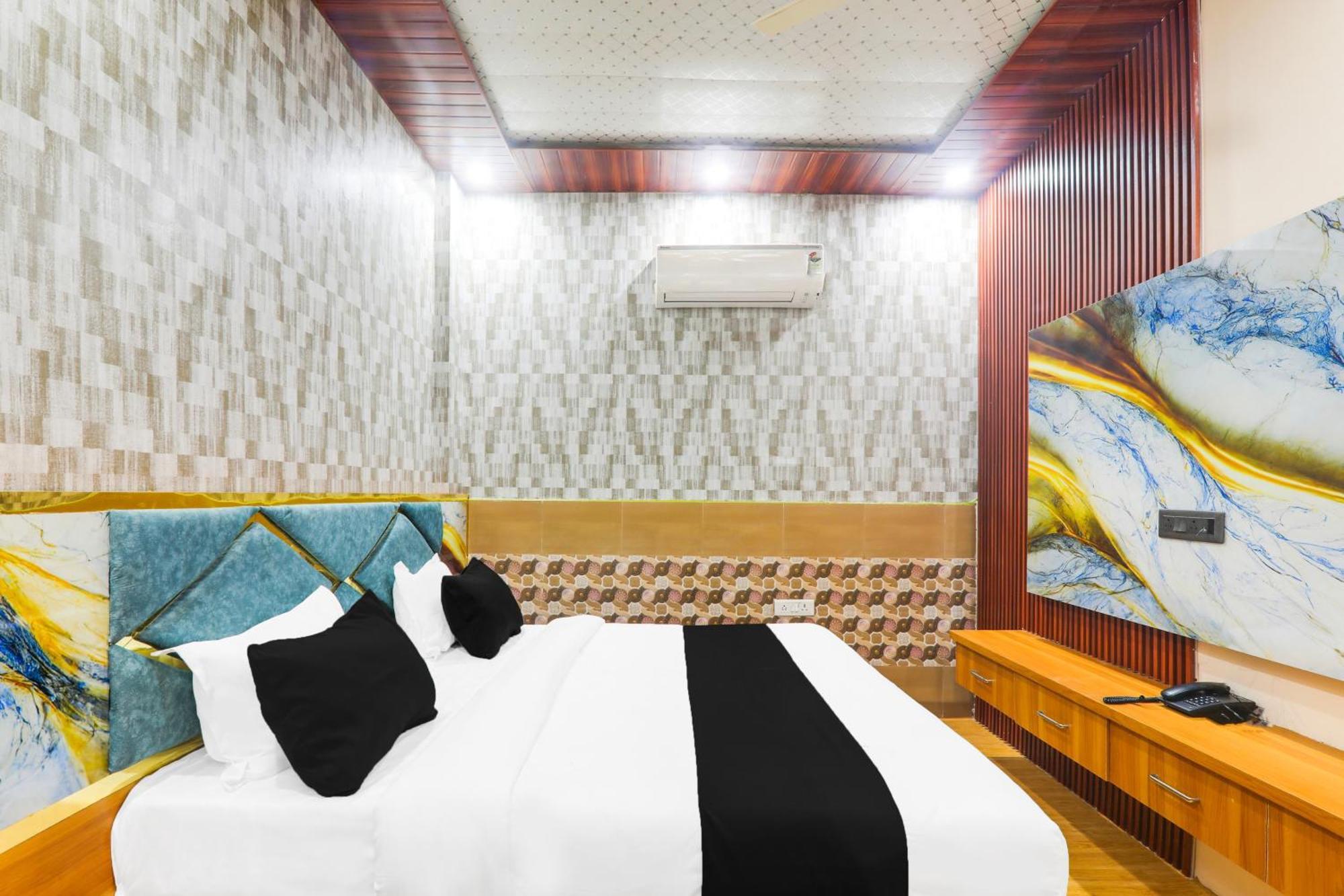 Hotel O V. K Palace Inn لاكناو المظهر الخارجي الصورة
