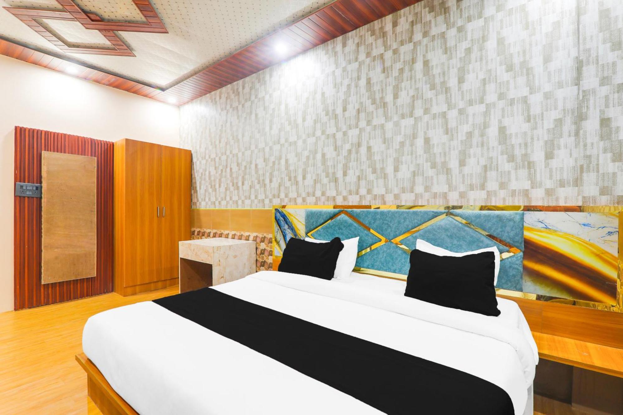 Hotel O V. K Palace Inn لاكناو المظهر الخارجي الصورة